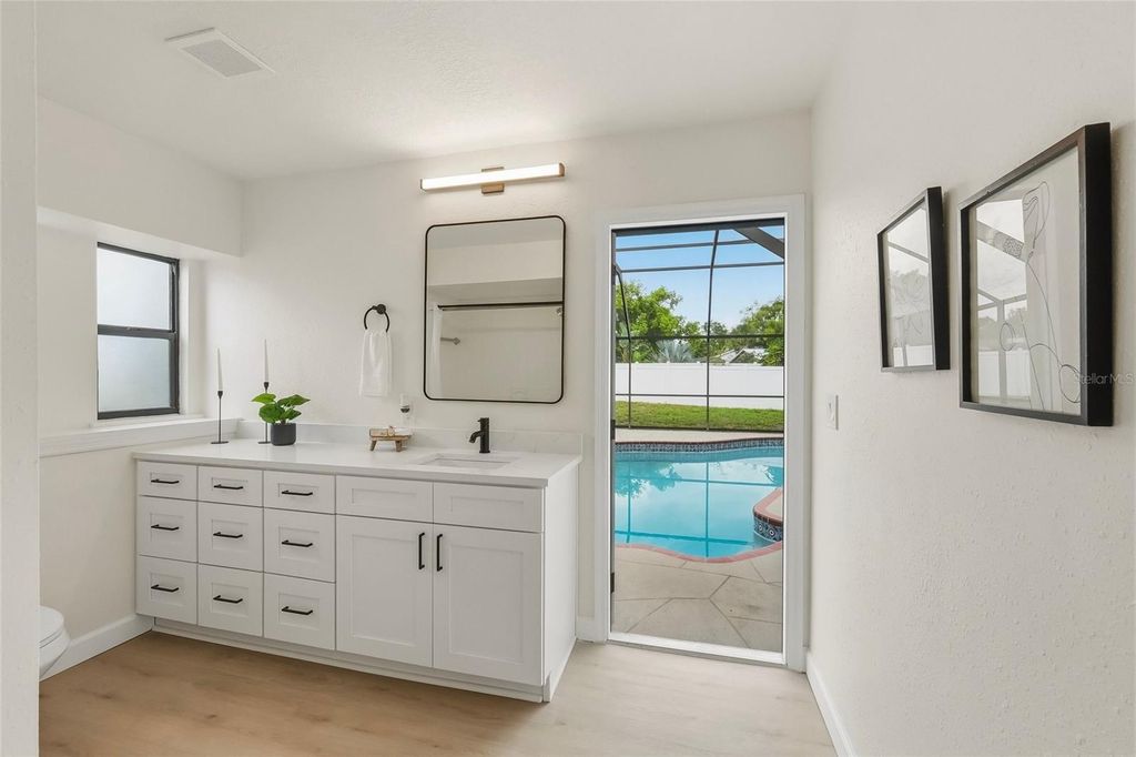 Image 22 of property listing at 60 DURHAM COURT, Palm Harbor, FL 34683