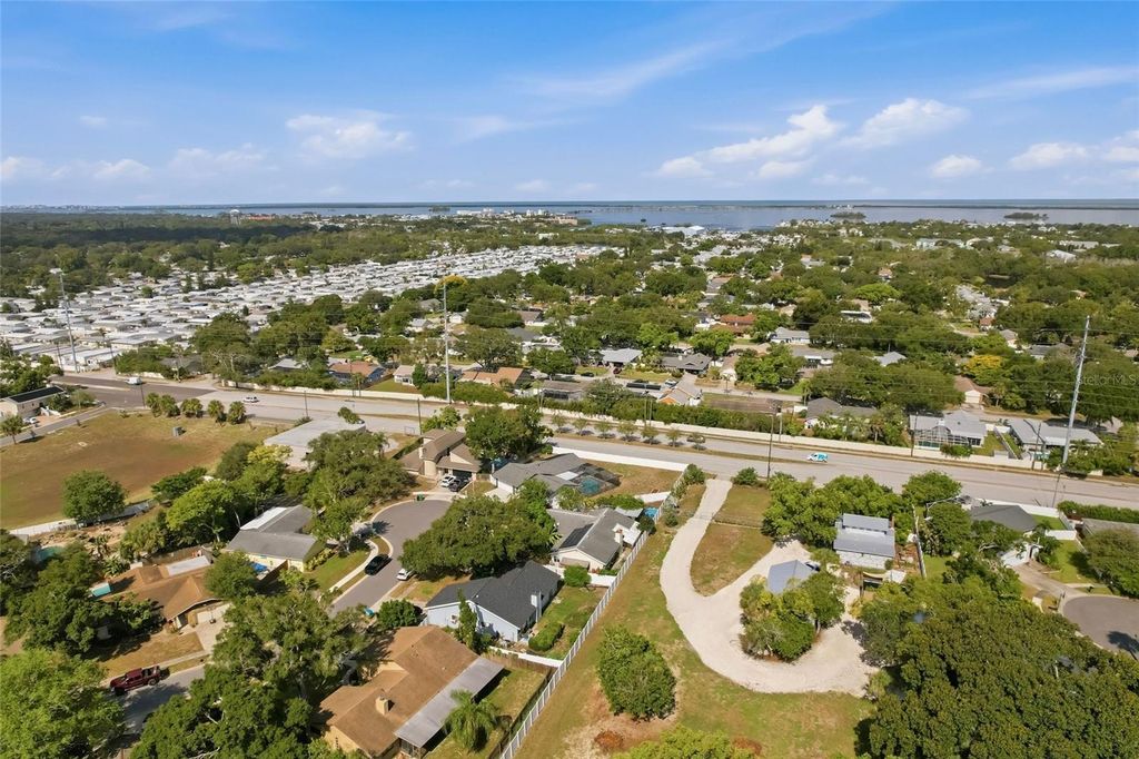 Image 39 of property listing at 60 DURHAM COURT, Palm Harbor, FL 34683