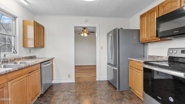 426 E 13th North Street, Morristown, TN 37814