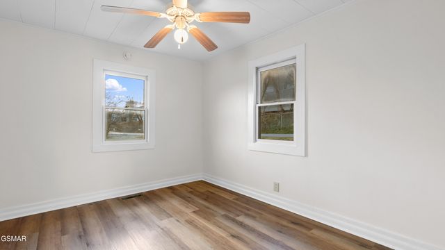 426 E 13th North Street, Morristown, TN 37814