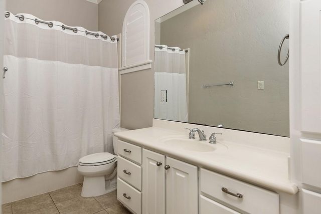 74 Batesbrooke Court, The Woodlands, TX 77381
