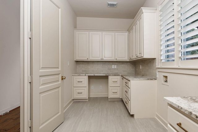 74 Batesbrooke Court, The Woodlands, TX 77381