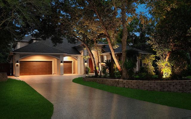 74 Batesbrooke Court, The Woodlands, TX 77381