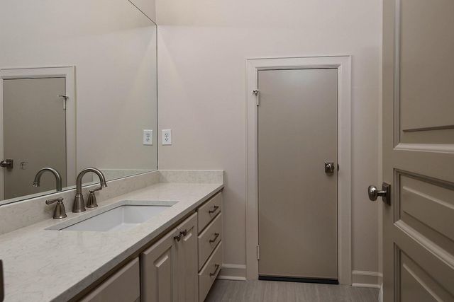 74 Batesbrooke Court, The Woodlands, TX 77381