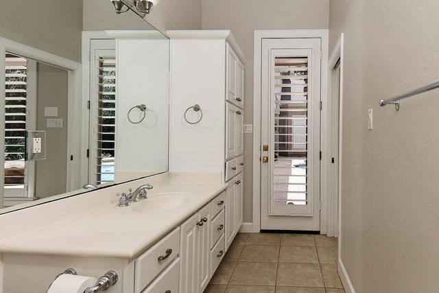 74 Batesbrooke Court, The Woodlands, TX 77381