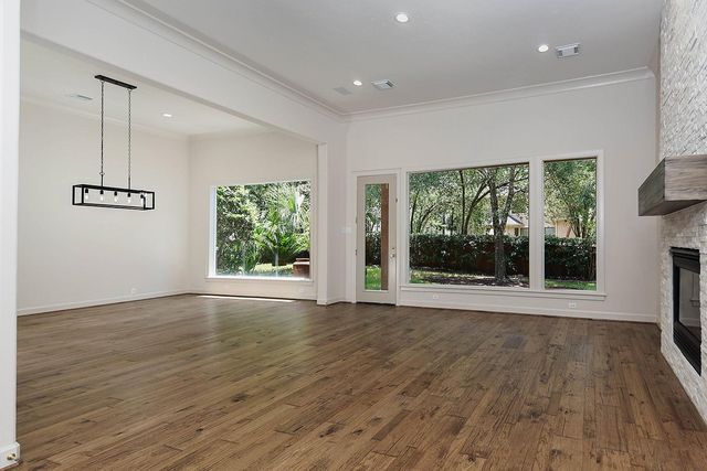 74 Batesbrooke Court, The Woodlands, TX 77381