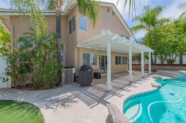 3420 New York, Corona, CA 92882