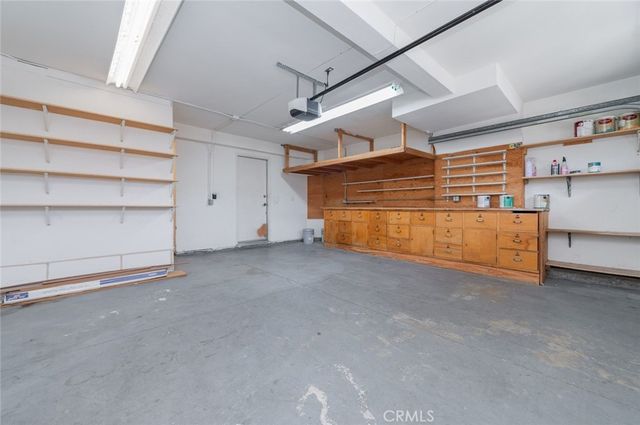 3420 New York, Corona, CA 92882