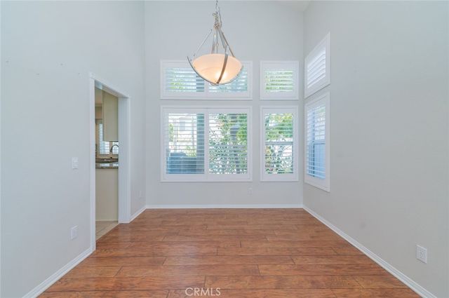 3420 New York, Corona, CA 92882