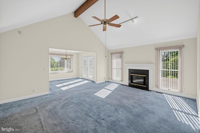 127 MONARCH CT, Martinsburg, WV 25403
