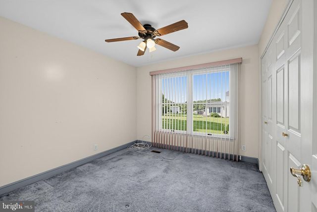 127 MONARCH CT, Martinsburg, WV 25403