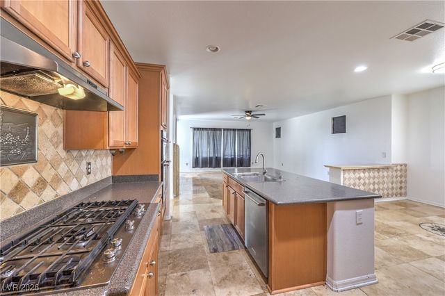 10227 Sunset Gardens Drive, Las Vegas, NV 89135