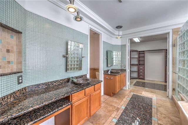 10227 Sunset Gardens Drive, Las Vegas, NV 89135