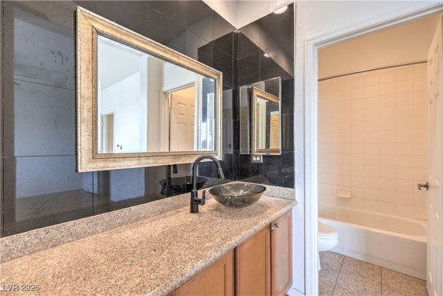 10227 Sunset Gardens Drive, Las Vegas, NV 89135