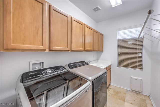 10227 Sunset Gardens Drive, Las Vegas, NV 89135