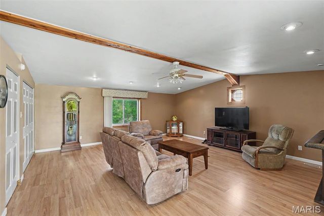 22376 S Stracks Church Road, Wright City, MO 63390