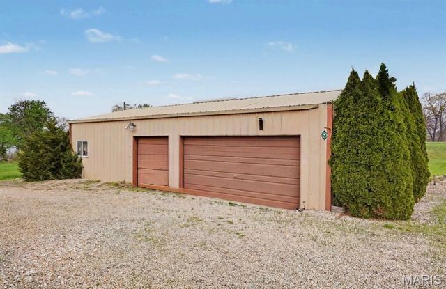 22376 S Stracks Church Road, Wright City, MO 63390