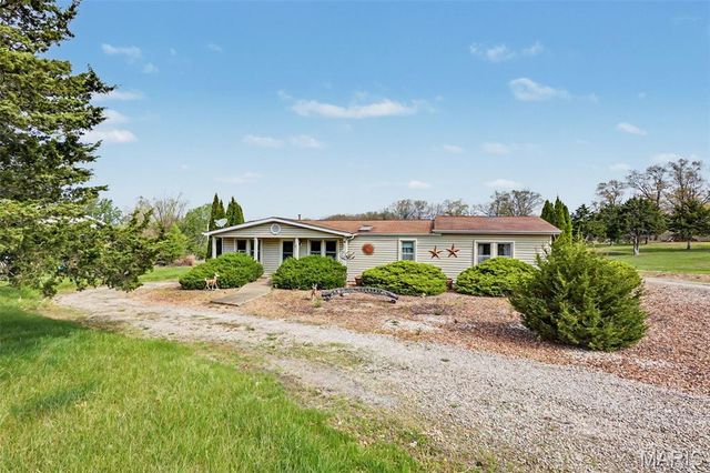22376 S Stracks Church Road, Wright City, MO 63390