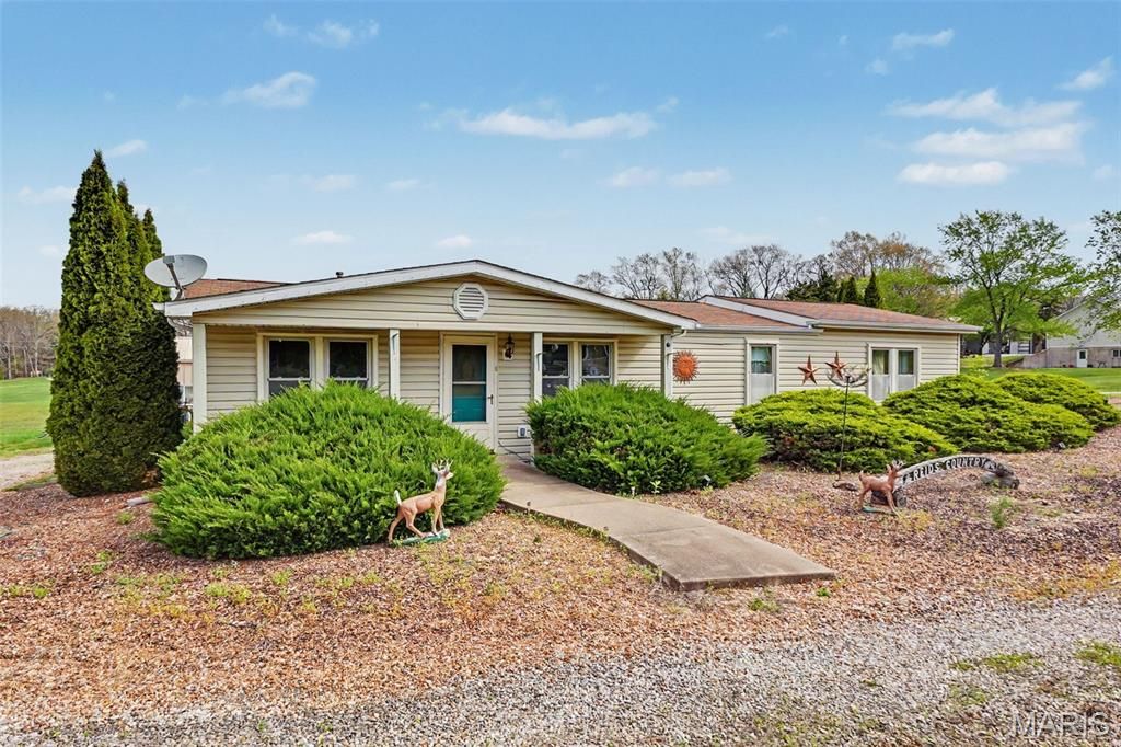 22376 S Stracks Church Road, Wright City, MO 63390