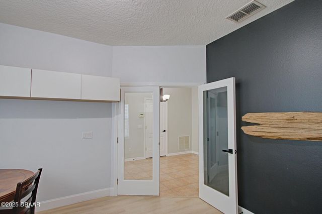 117 Gladesdown Court, Deland, FL 32724