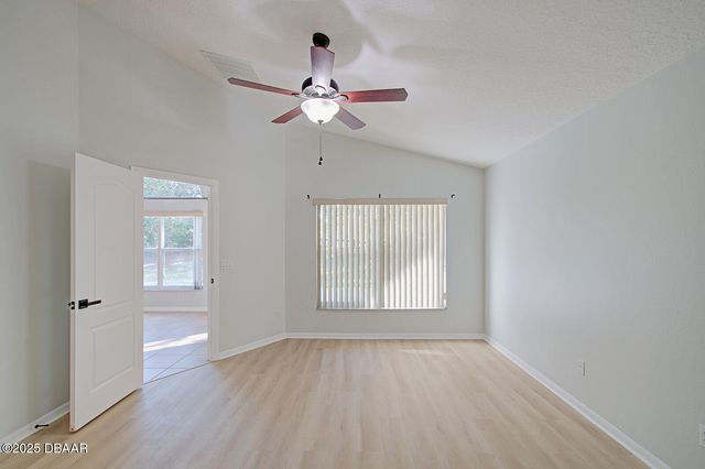 117 Gladesdown Court, Deland, FL 32724