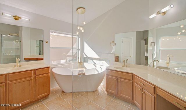 117 Gladesdown Court, Deland, FL 32724