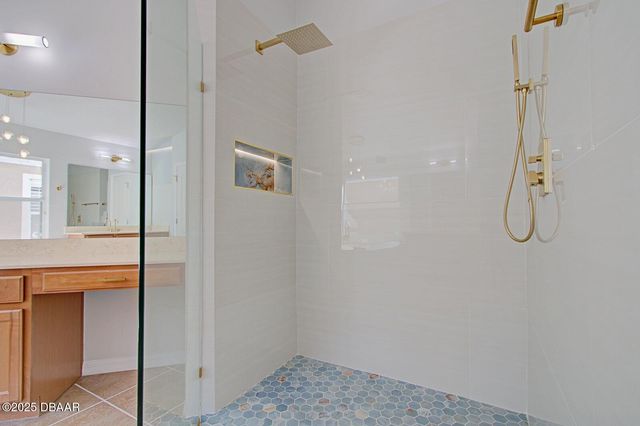 117 Gladesdown Court, Deland, FL 32724