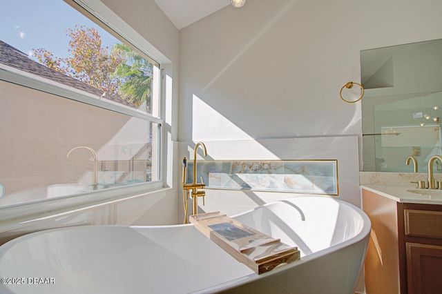 117 Gladesdown Court, Deland, FL 32724