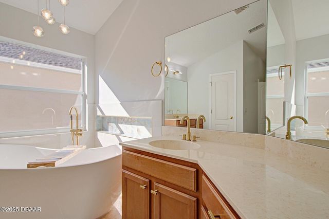 117 Gladesdown Court, Deland, FL 32724