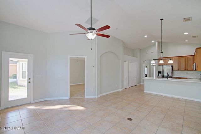 117 Gladesdown Court, Deland, FL 32724