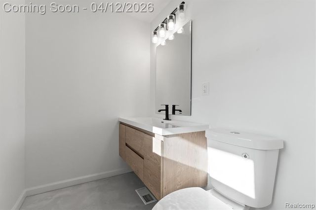 6850 White Pine Drive, Bloomfield Hills, MI 48301