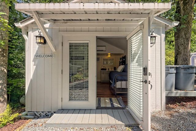 1056 Sky Hawk Mountain Drive, Hiawassee, GA 30546