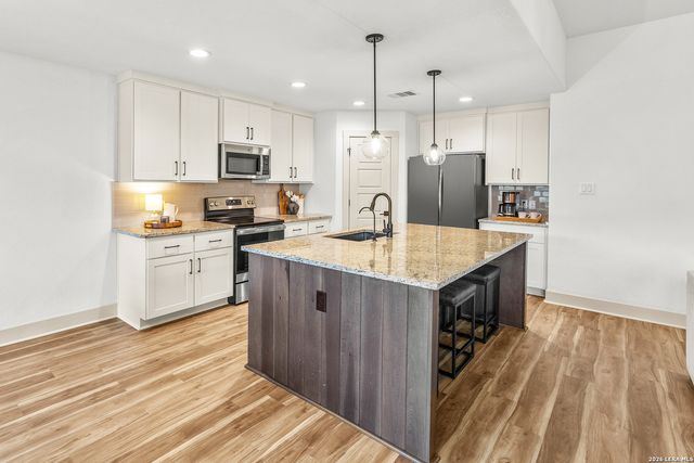 116 Hiram Cook, Blanco, TX 78606