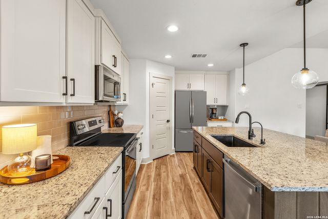 116 Hiram Cook, Blanco, TX 78606