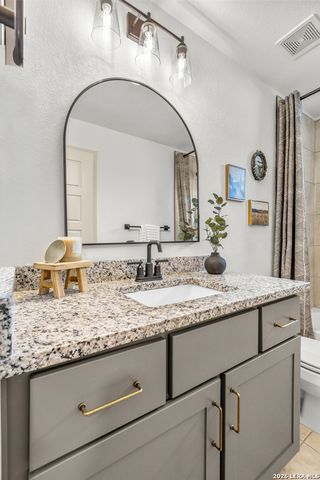 116 Hiram Cook, Blanco, TX 78606