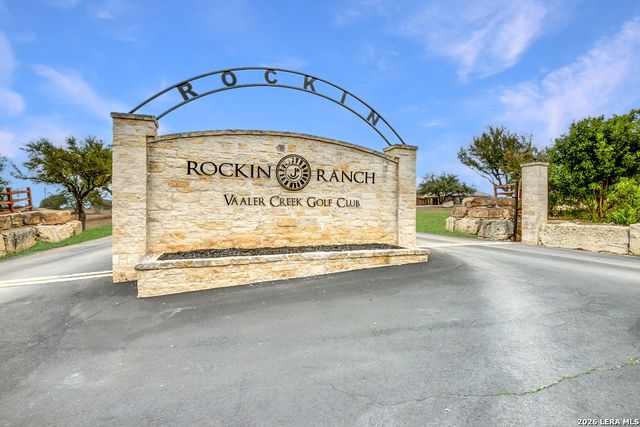116 Hiram Cook, Blanco, TX 78606