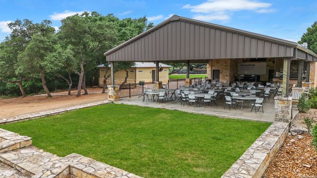 116 Hiram Cook, Blanco, TX 78606