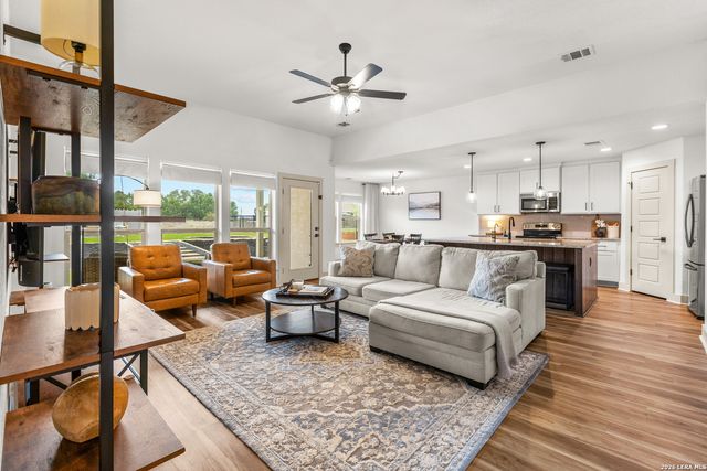 116 Hiram Cook, Blanco, TX 78606
