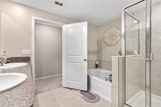 843 ROYAL EMPRESS DRIVE, Ruskin, FL 33570