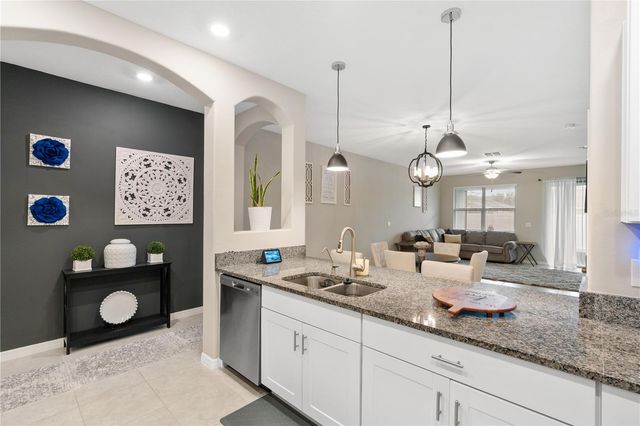 843 ROYAL EMPRESS DRIVE, Ruskin, FL 33570