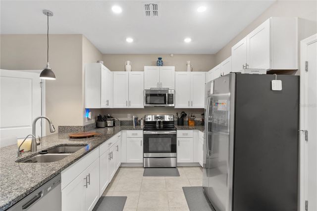 843 ROYAL EMPRESS DRIVE, Ruskin, FL 33570