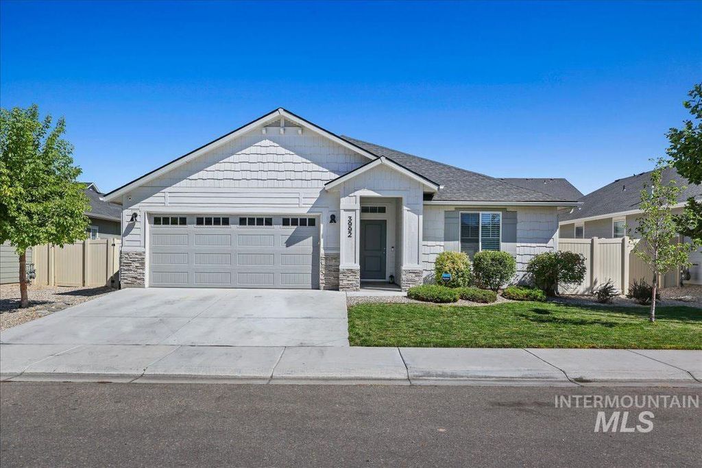 3992 W Balance Rock St, Meridian, ID 83642
