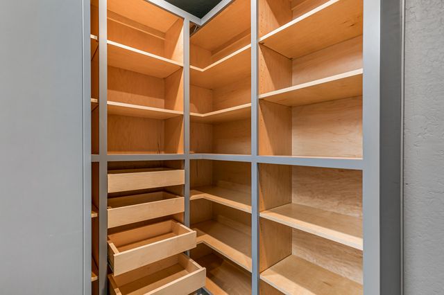 443 Conestoga Circle, Jacksonville, OR 97530