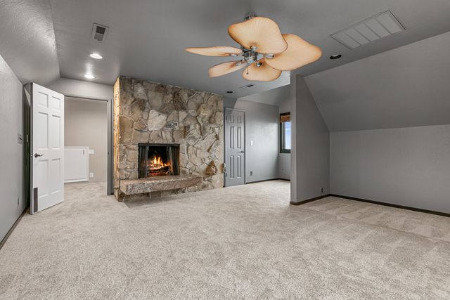 443 Conestoga Circle, Jacksonville, OR 97530