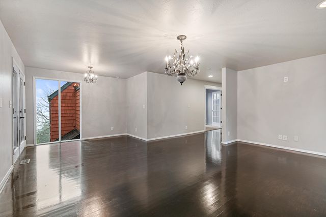 443 Conestoga Circle, Jacksonville, OR 97530