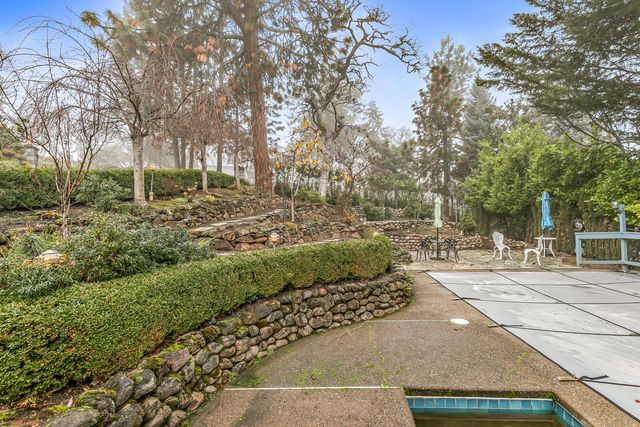 443 Conestoga Circle, Jacksonville, OR 97530