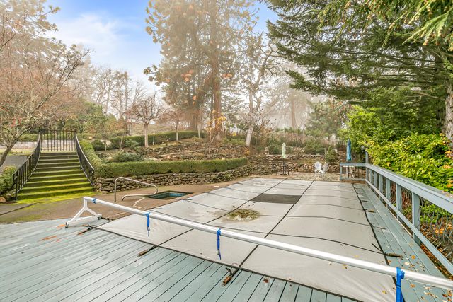 443 Conestoga Circle, Jacksonville, OR 97530