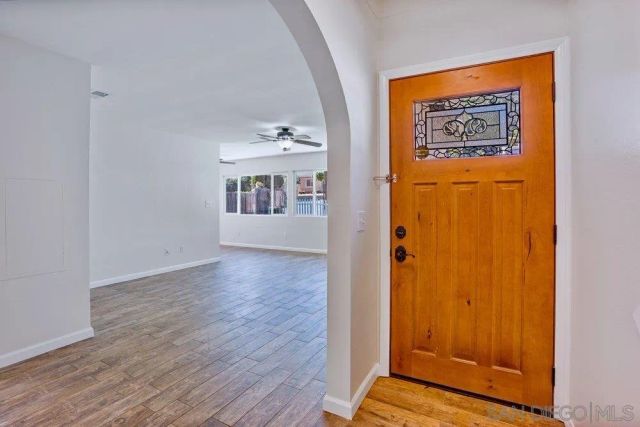 8217 Sunset Rd, Lakeside, CA 92040