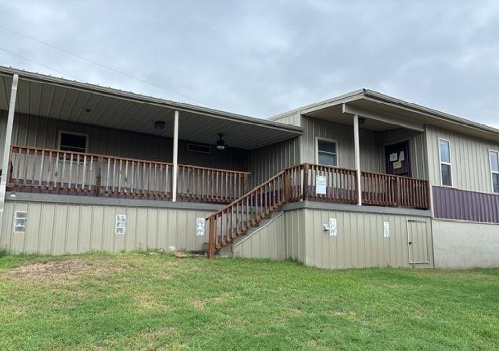 9887 N 2131 Road, Foss Lake, OK 73647