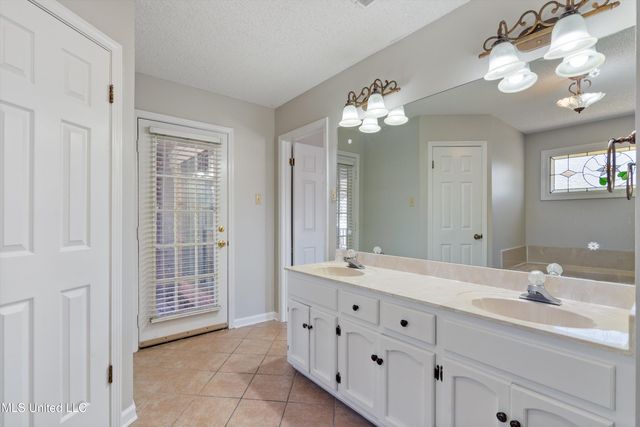 4100 Redwood Drive, Olive Branch, MS 38654